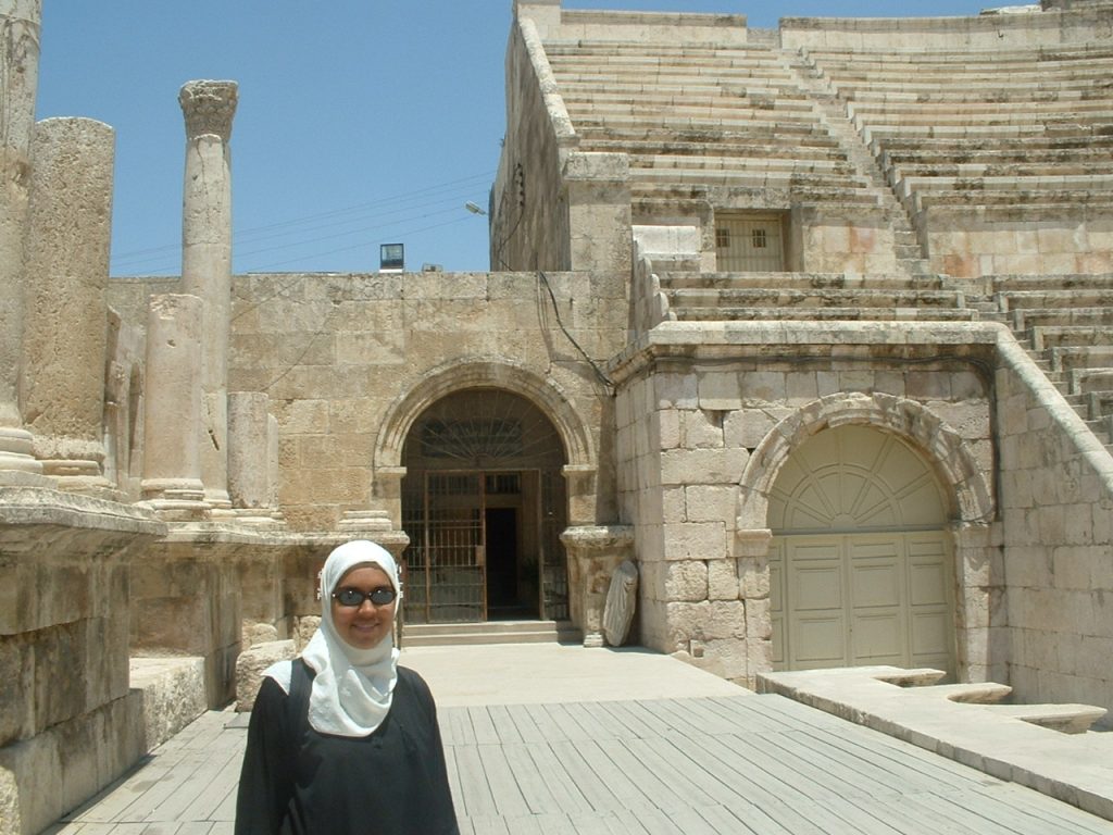 Sarah Islam at the Roman Theater in Amman, 2016, photo courtesy of S. Islam. 